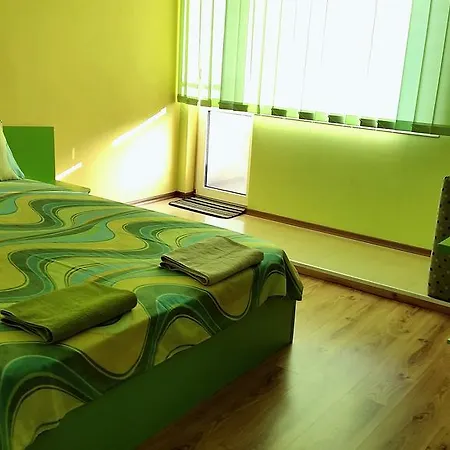 ゲストハウス йонкин *